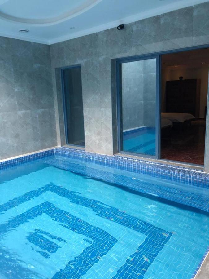 منتجع اليال Alyal Resort Al Khiran Luaran gambar